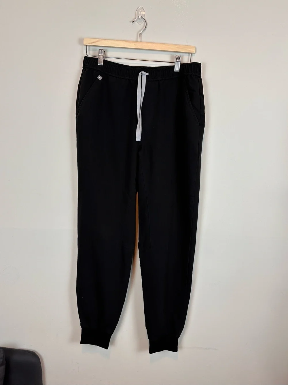 FIGS Tansen Jogger Scrub Pants Black L